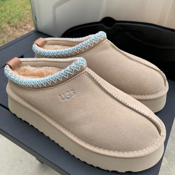 sandy/chestnut/mustard seed light blue ugg tazz womens size 6-8 no box - Picture 1 of 2